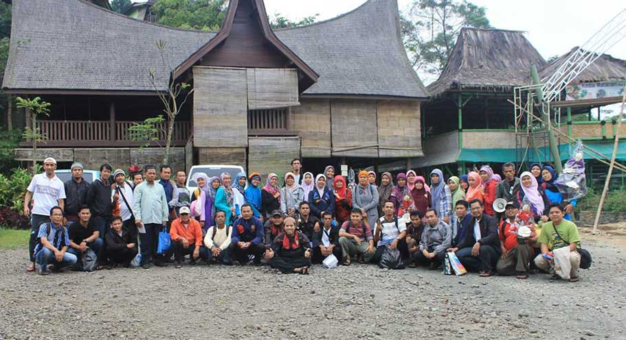 17022014_gathering