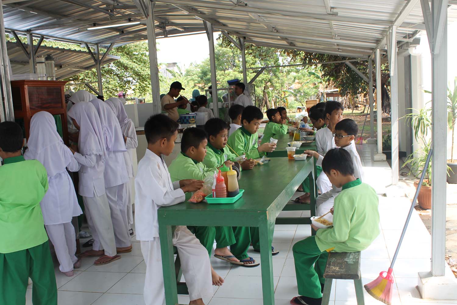 13112015 kantinsehat